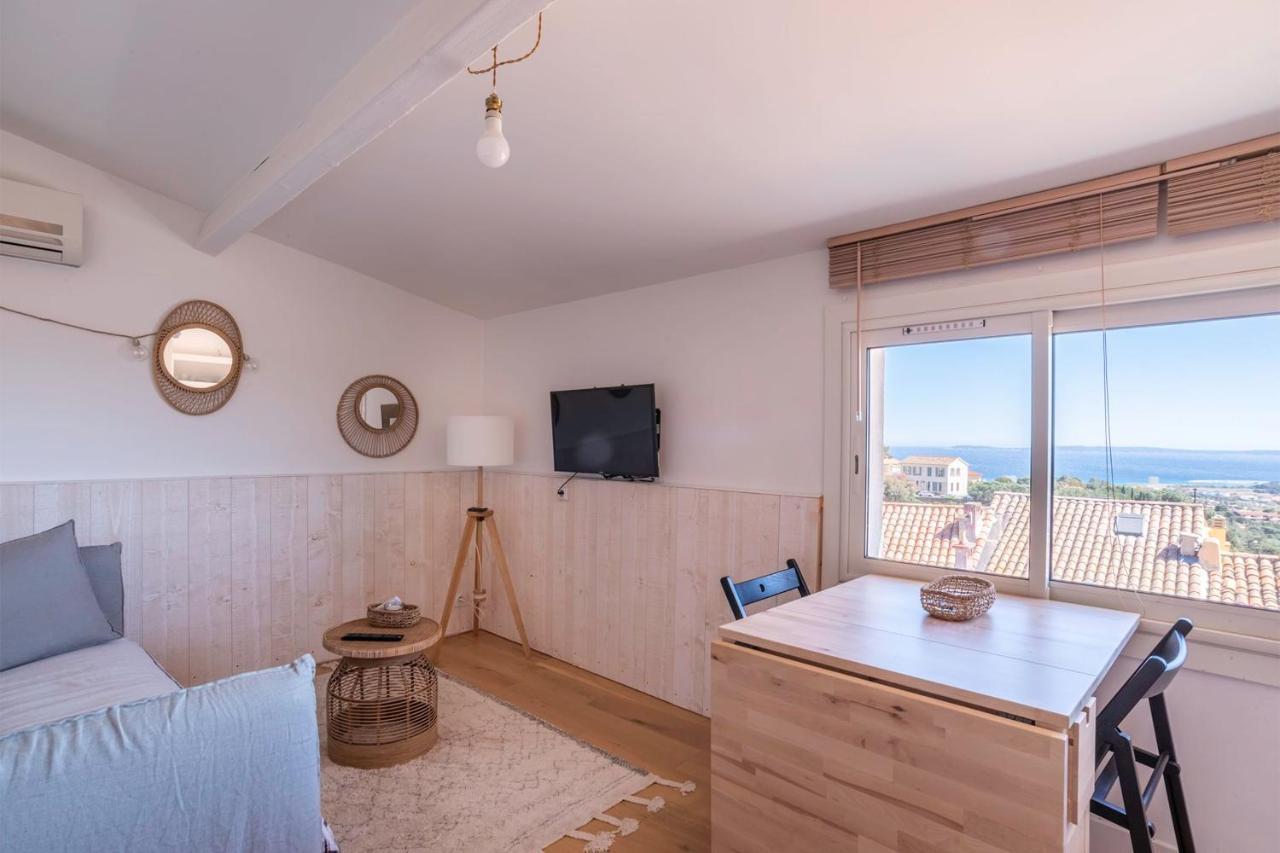 Bright 29M With Nice View In Bormes-Les-Mimosas Apartman Kültér fotó
